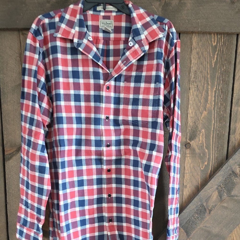 L.L. Bean Men's Red, Blue & White Plaid Button-Down Shirt